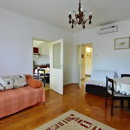 Apartment Sea View In